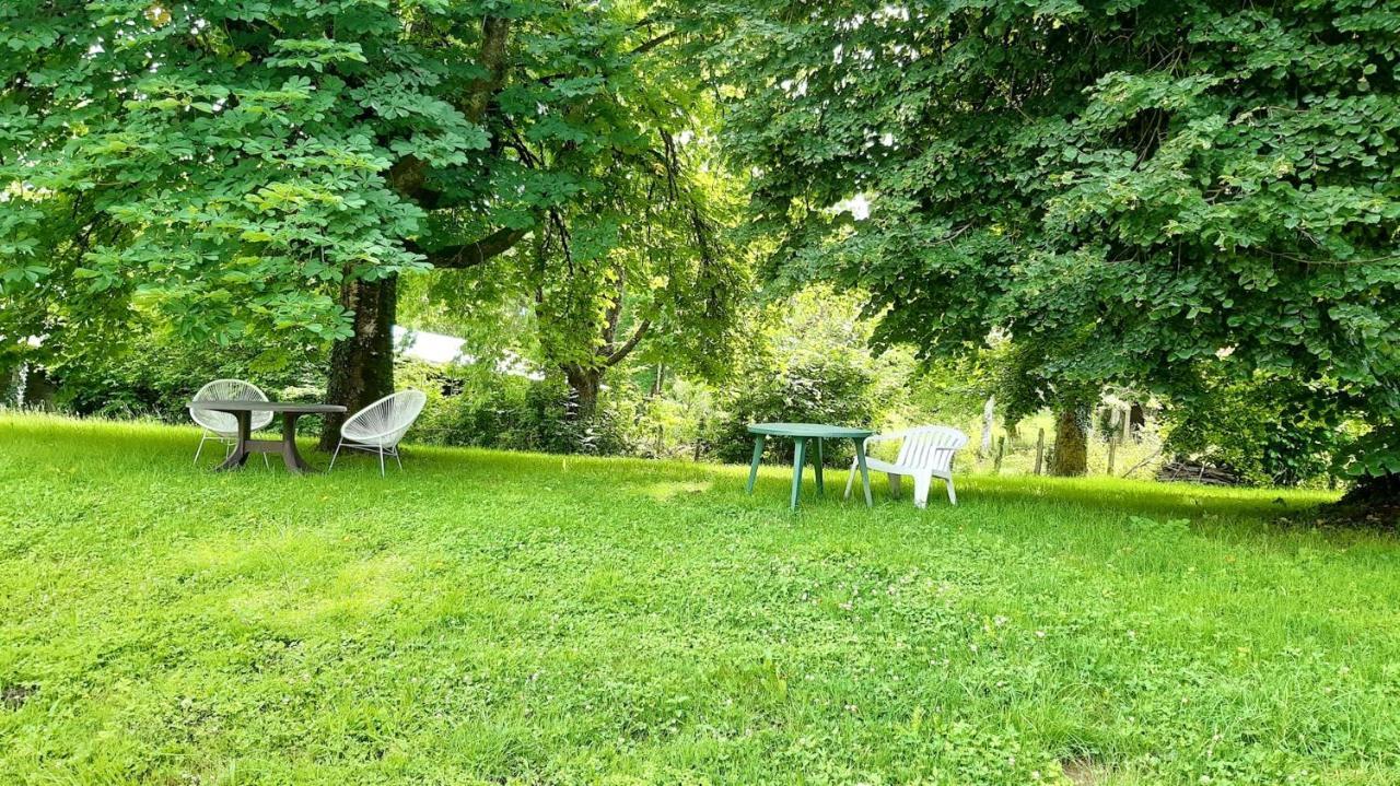 Appartement Charmant Orgnac-Sur-Vezere Avec Jardin Et Parking Exterior photo